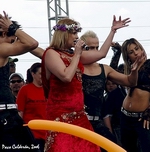 Gracias por mis �xitos de los 90 a los gays