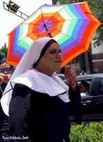 La madre superiora sali� a marchar