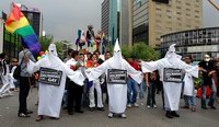 Discriminaci�n estilo KKK